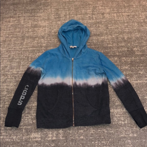 SUPER SOFT SWEATSHIRT WITH SKULL DESIGN ON BACK - Picture 2 of 6